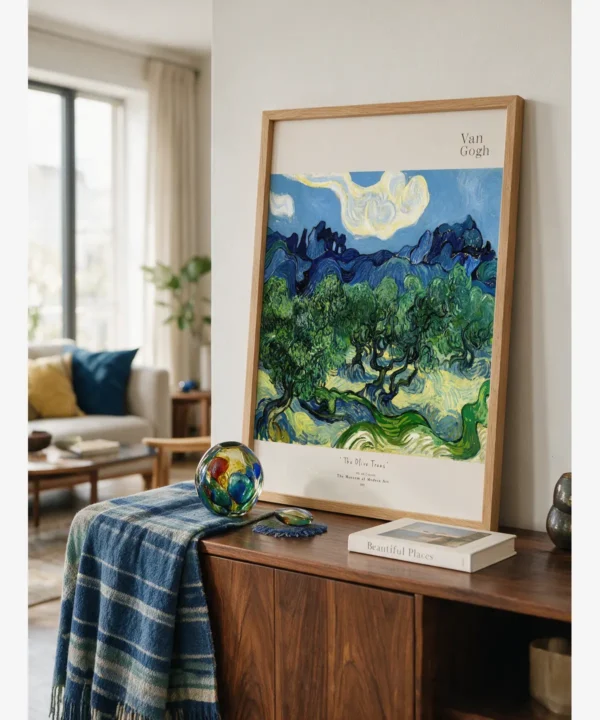 Modern Resimler Van Gogh-Olive Trees Poster Vincent van Gogh The Olive Trees, kıvrılan zeytin ağaçları, mavi dağlar ve hareketli gökyüzü manzara posteri